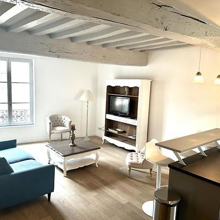 Batisse Paradis- 3 Appartements Calmes Et Elegants Au Centre Historique De Beaune Beaune  Exteriör bild